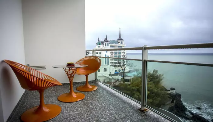 هتل کاستلو میر آل اینکلوسیو ریزورت باتومی